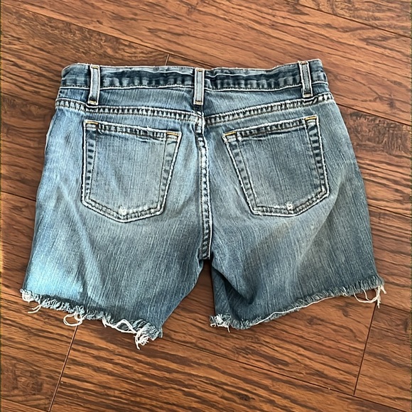 GAP Slim Fit stretch jean shorts - Picture 8 of 8